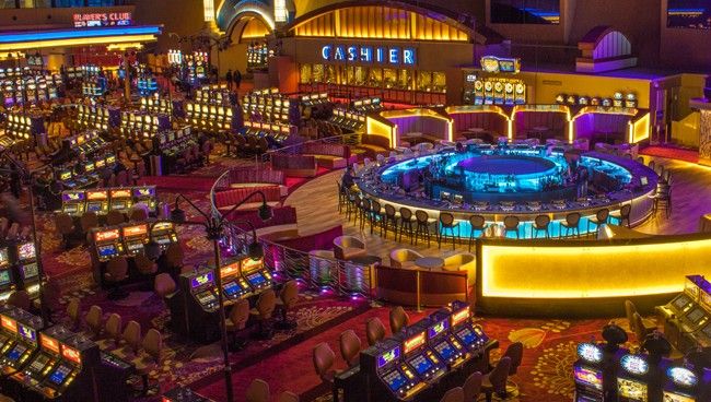 JACKPOT کیسینو میں پوکر گیمز